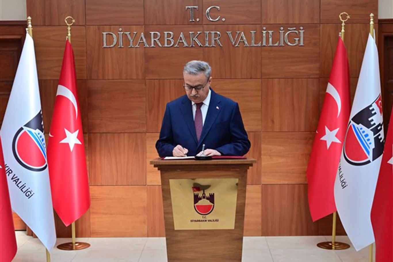Diyarbakır Valisi Ali İhsan Su göreve başladı